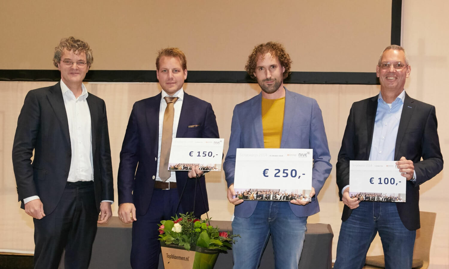 de 27e HOFAM scriptieprijs